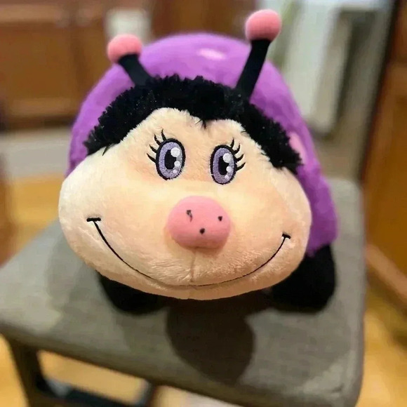Adorable PILLOW PET - Adorable Purple and Pink Butterfly with Velcro closure. - Picture 4 of 15